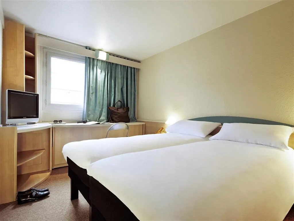 Отель Ibis Charleroi Centre Gare 3*,  Бельгия