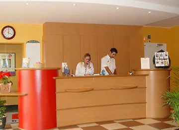 ***  Отель Ibis Charleroi Centre Gare Бельгия